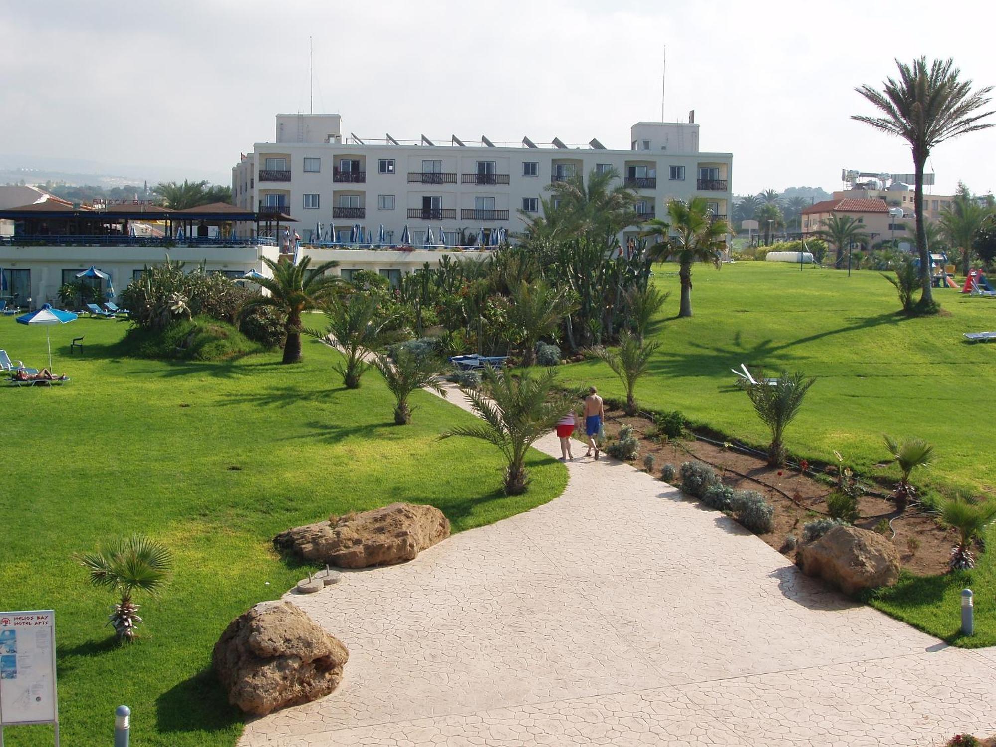 Helios 2 Lägenhet Paphos Exteriör bild