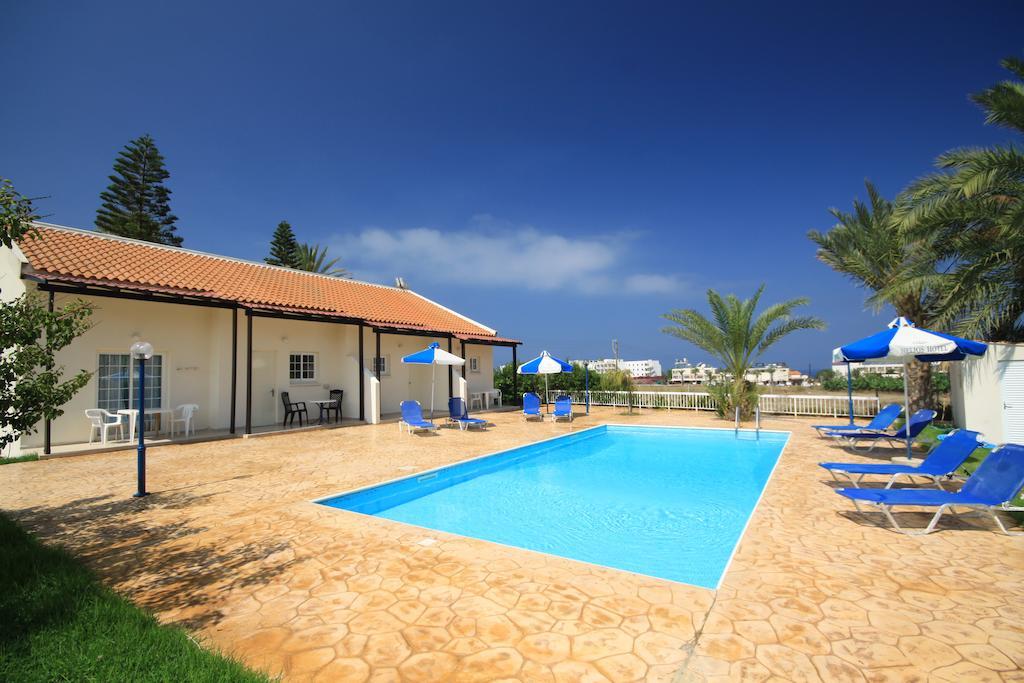 Helios 2 Lägenhet Paphos Exteriör bild